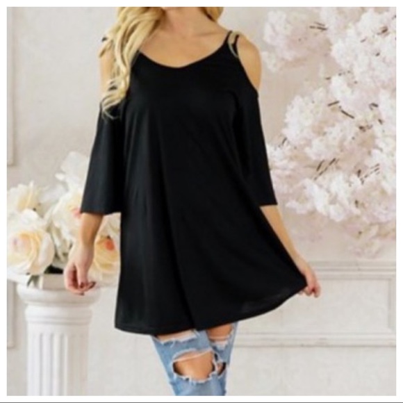 ✨LAST ONE✨Cold shoulder loose fit tunic - Picture 3 of 7